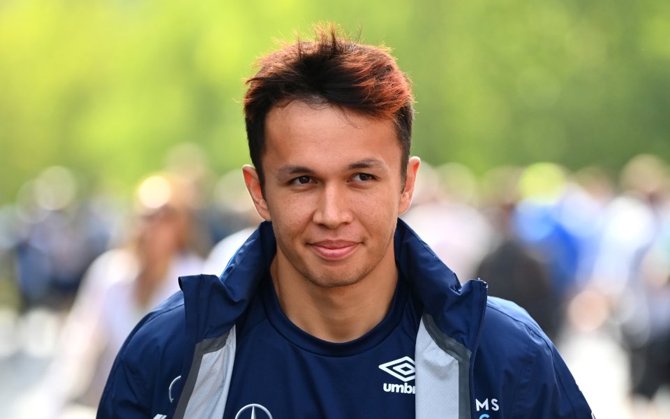 Пилотът на Уилямс от Формула 1 Алекс Албон е получил