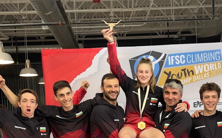 Алекс Тоткова завърши шеста на Световната купа по спортно катерене в Бриансон