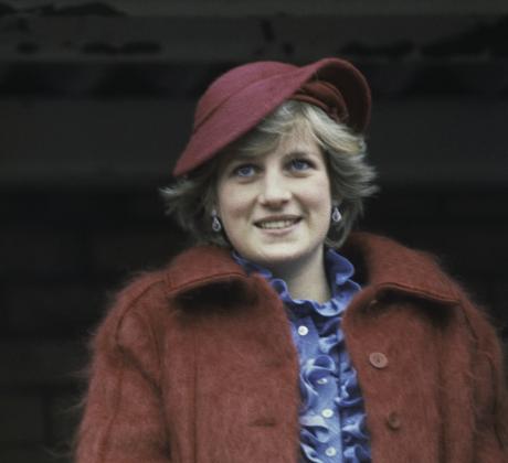 Принцеса Даяна се появява на Met Gala за първи и