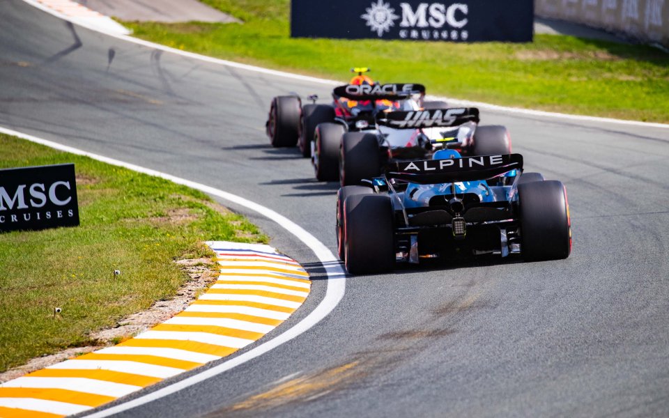 Рекордните 24 състезания са включени в календара на Формула 1