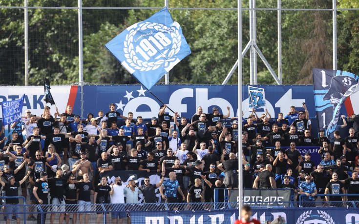 От Спартак Варна алармираха: Оскверниха стадиона ни по тъмно