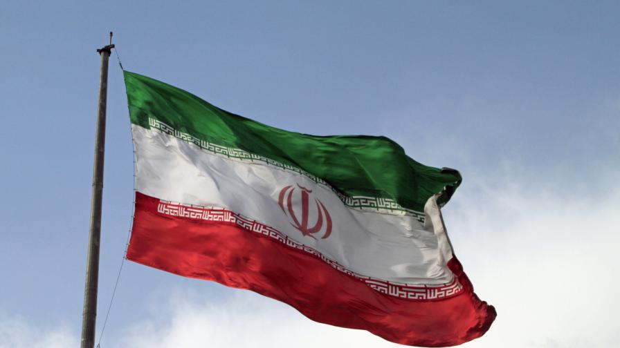 <p>Иран обвини Израел за атаката с дрон и се зарече да отмъсти</p>