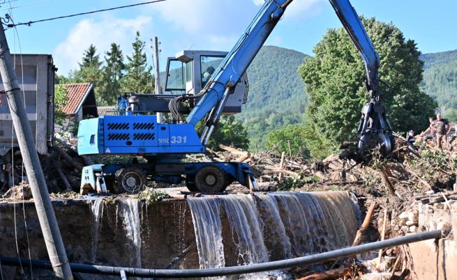 Кметът на Карлово: Поне 3 месеца ще ни трябват да разчистим всичко, което водната стихия донесе