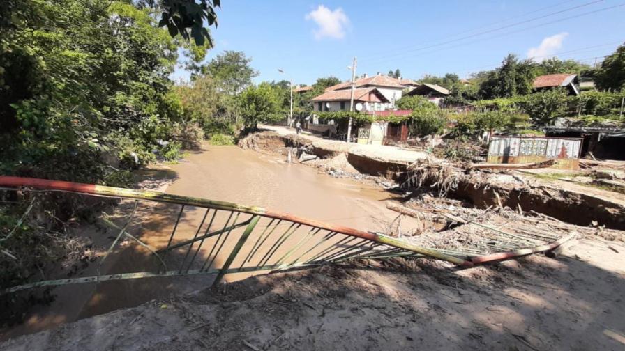 <p>Психолог обясни за състоянието на пострадалите от наводненията</p>