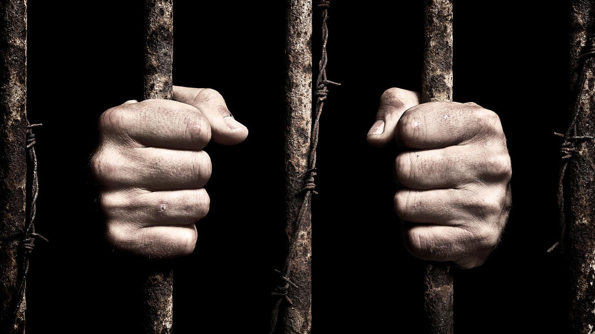 Затворник в Южна Каролина осъден за убийството на родителите на