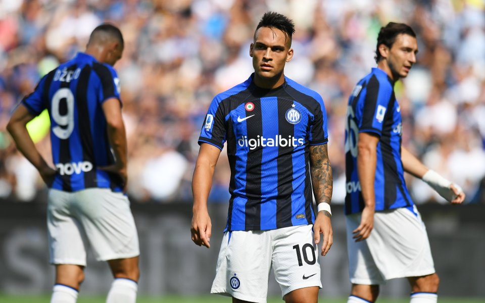 В Интер са решили да премахнат логото на основния си