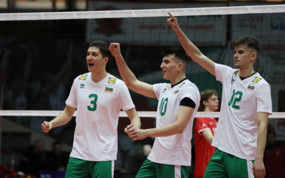 България ще спори с Белгия за бронза на Европейското по волейбол до 20 години