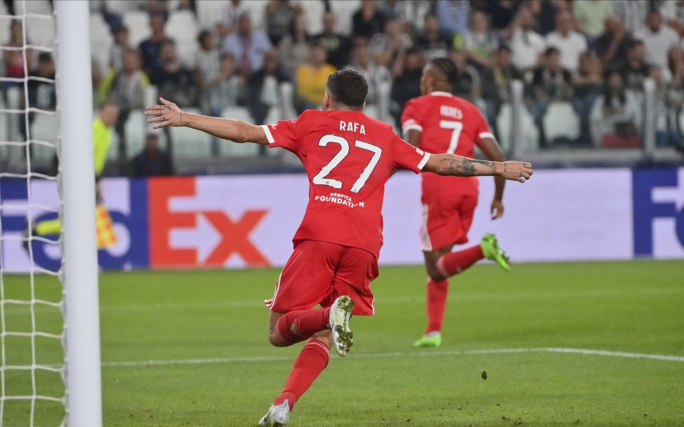 Нападателят на Бенфика Рафа Силва обяви, че се оттегля от