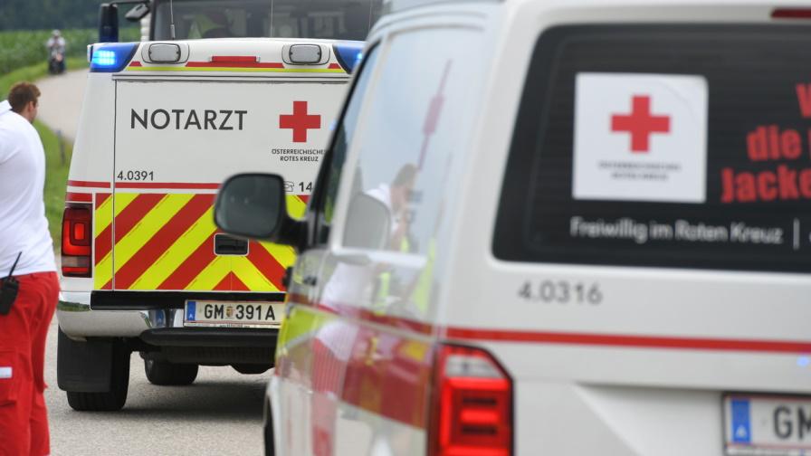 Тежка автобусна катастрофа в Австрия, ранени
