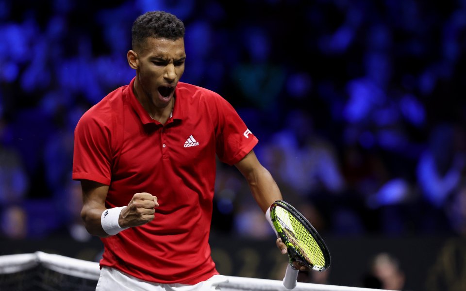 Водачът в схемата Феликс Оже-Алиасим (Канада) се класира за полуфиналите