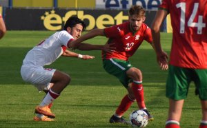 НА ЖИВО: България U19 1:1 Турция U19, два автогола и червен картон във Варна
