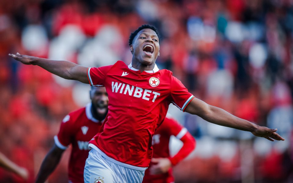 Торпедо Москва е предложил 1,5 милиона евро за нападателя на