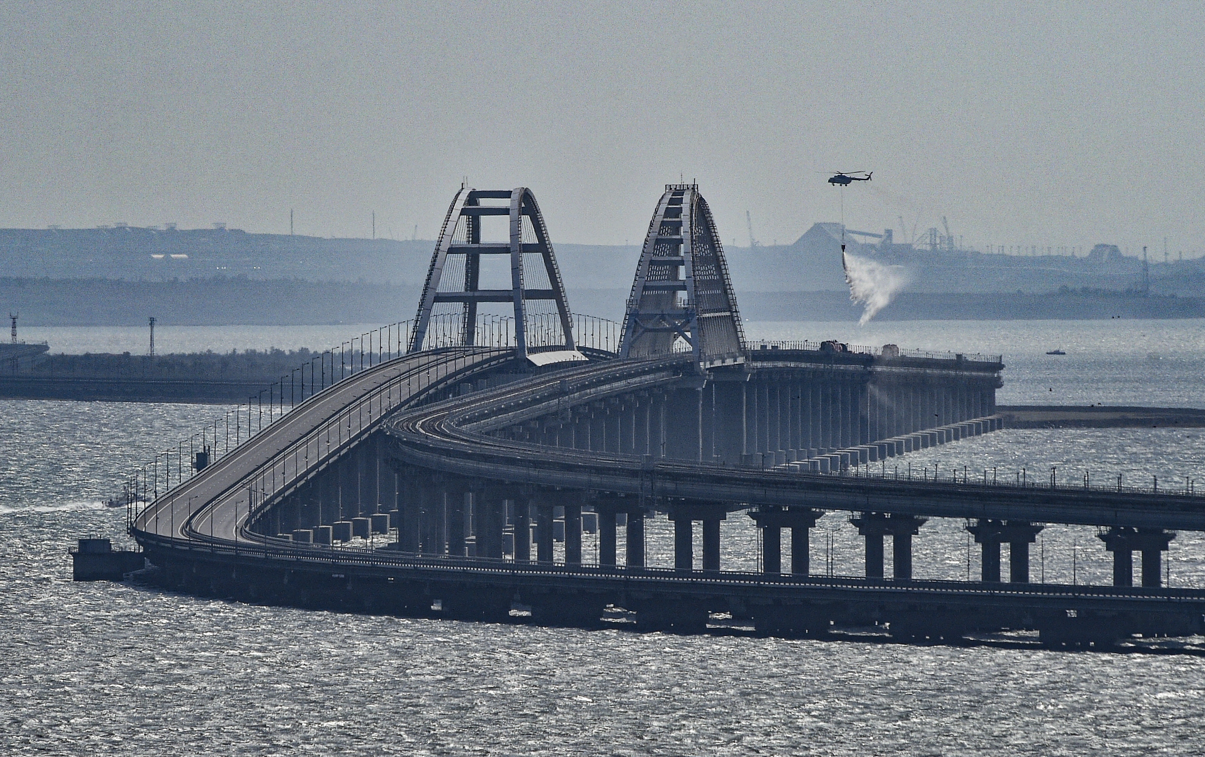 Експлозия и пожар на Кримския мост