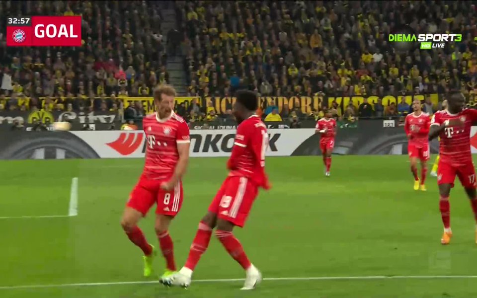 Продължителна атака в 33-ата минута предостави възможност за стрелба на