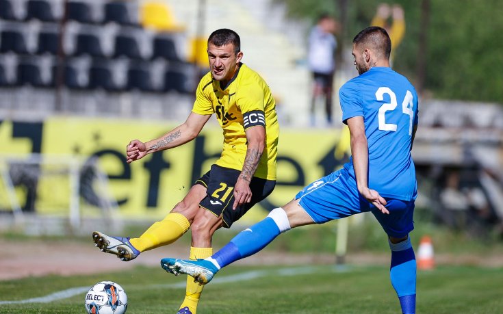 Миньор Перник и Спартак Плевен не намериха пътя към гола в динамичен двубой