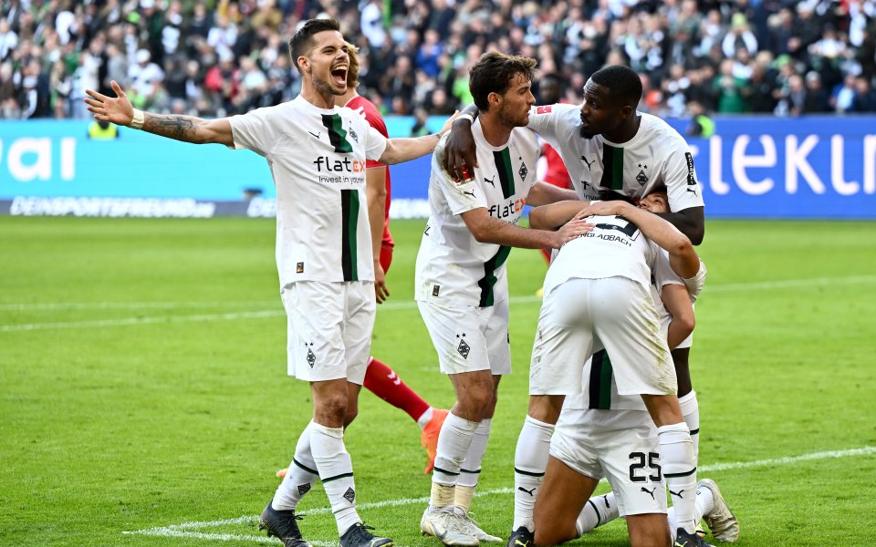 Борусия Мьонхенгладбах спечели срещу Кьолн с 5:2 в мач от