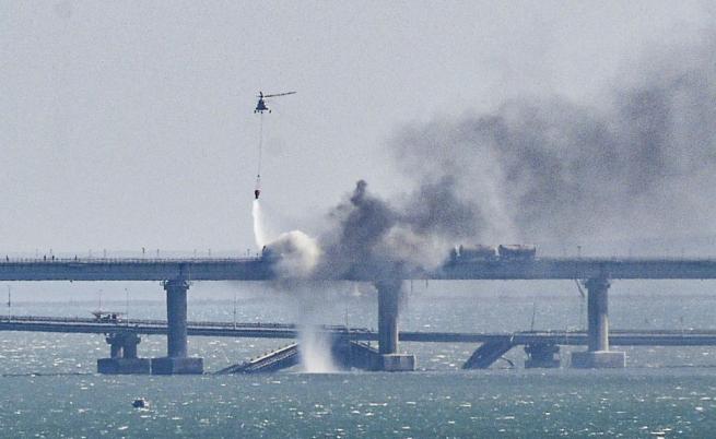 Великобритания отхвърли обвиненията на Русия, че стои зад атаката срещу Кримския мост