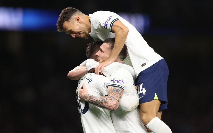 Тотнъм надигра Евертън и заслужено спечели трите точки