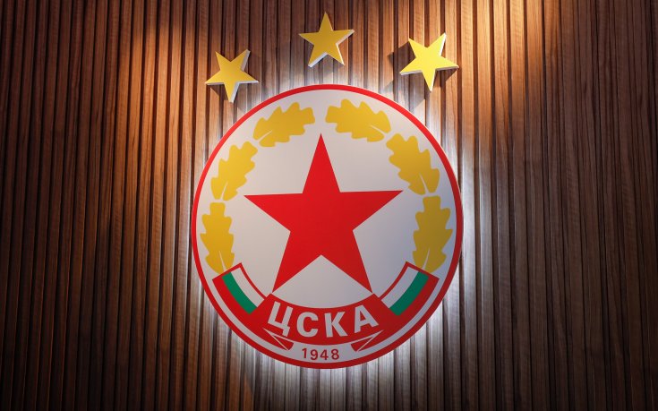 Част от парите за новите тениски на ЦСКА отиват за хора в нужда