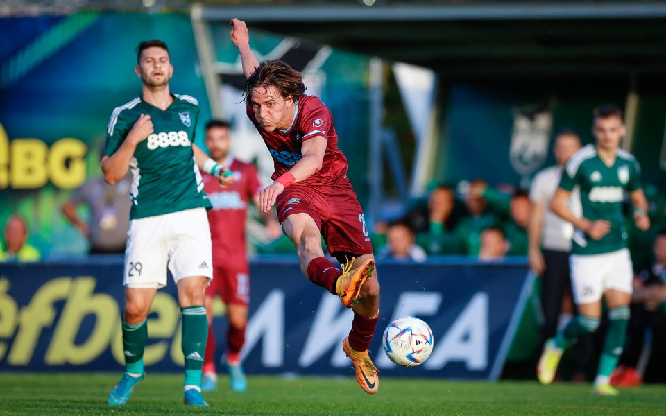 Пирин Благоевград и Септември София играят при резултат 0:3 в среща