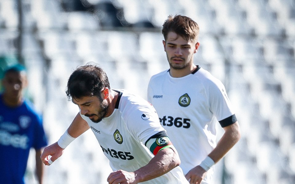 Отборите на Славия и Черно море откриват неделните сблъсъци в