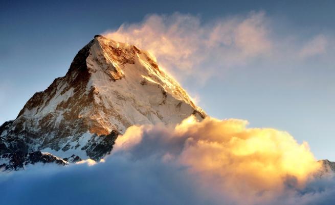 Покривът на света: Как се е образувала най–високата планинска верига на Земята