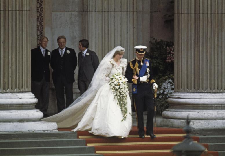<p>След сватбената церемония в катедралата Сейнт Пол,&nbsp;29 юли 1981 г.</p>
