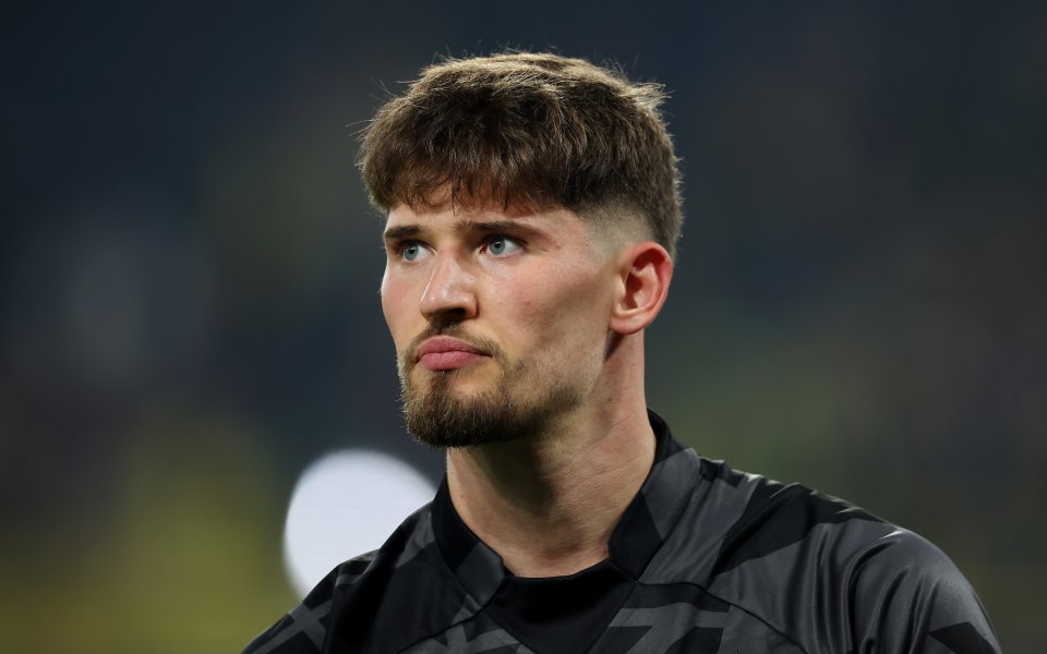 Вратарят на Борусия Дортмунд Грегор Кобел е под въпрос за