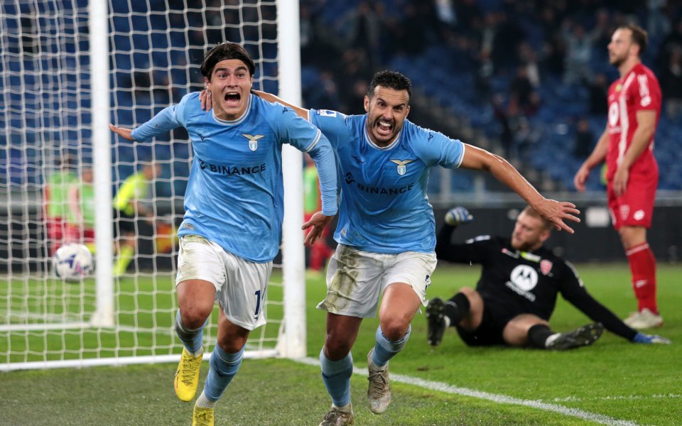 Лацио продължи страхотното си представяне в Серия А. Орлите победиха