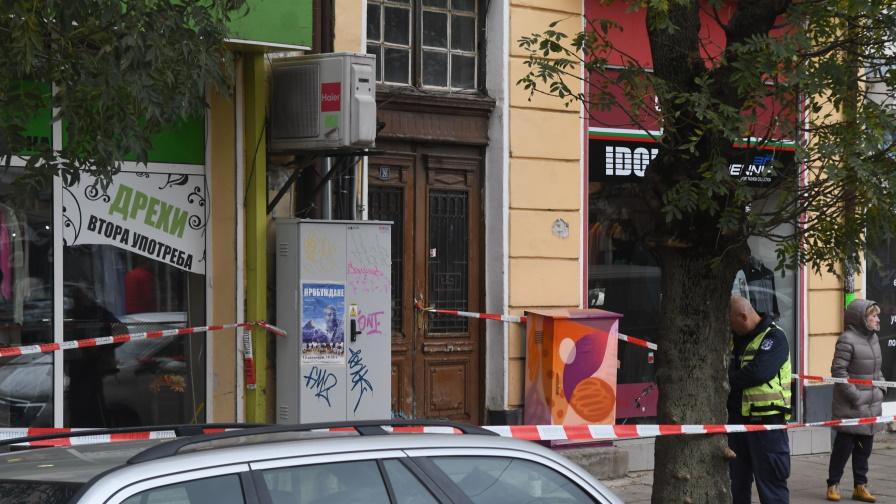 Оставиха в ареста обвинения за убийството край Женския пазар