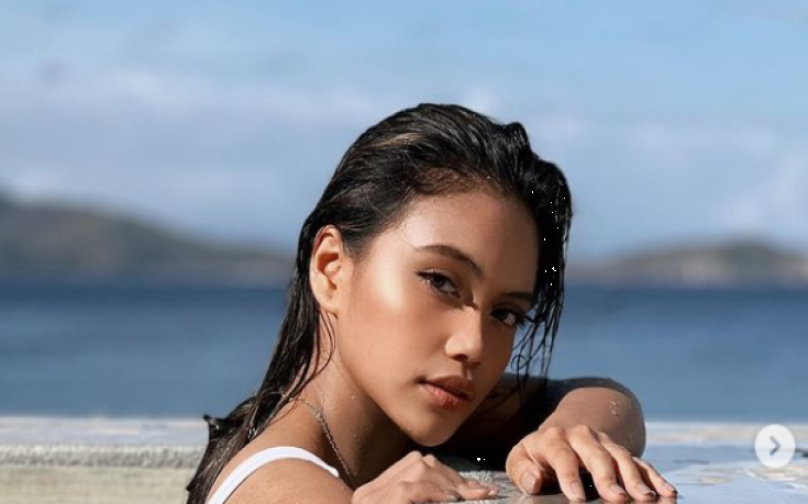 Екзотична любителка на високите скорости омагьоса спортния свят