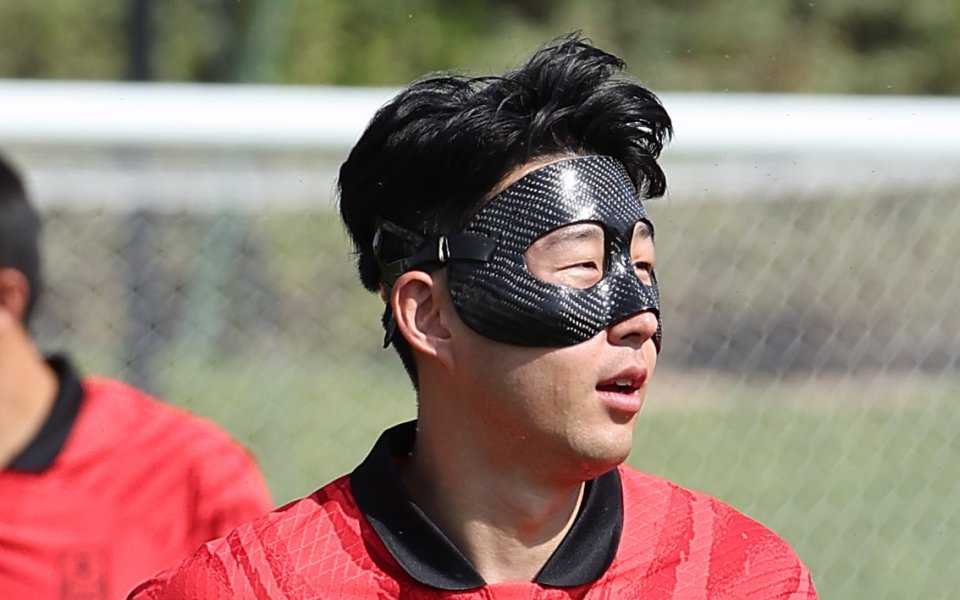 Футболистът на Тотнъм - Хьон-Мин Сон, се присъедини към национални