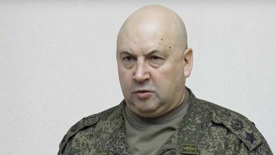 Сергей Суровикин е наричан от руските медии "генерал Армагедон" заради репутацията му на безмилостен военачалник