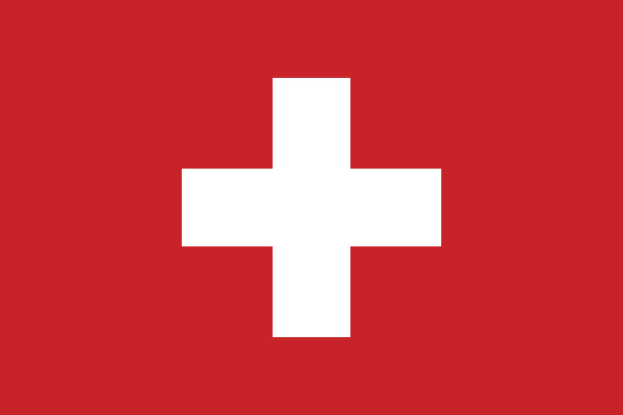 <p>№2</p>

<p><strong>Швейцария</strong></p>