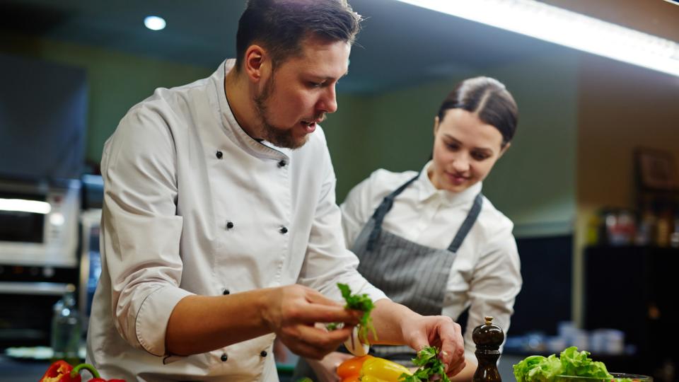 Нашите шеф готвачи от Mate Kitchen продължават да творят кулинарни