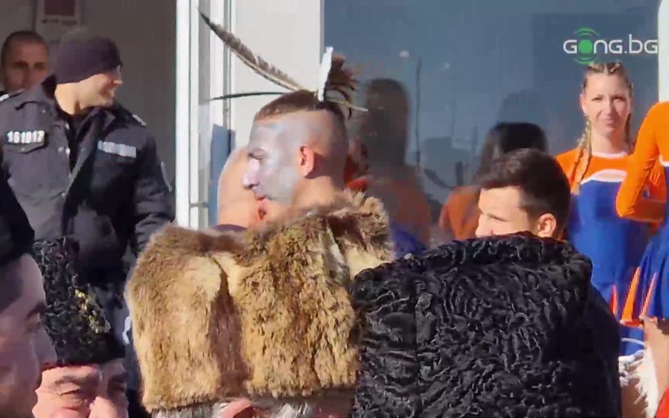 Атрактивен привърженик от Съединение ще подкрепя местния Гигант в двубоя