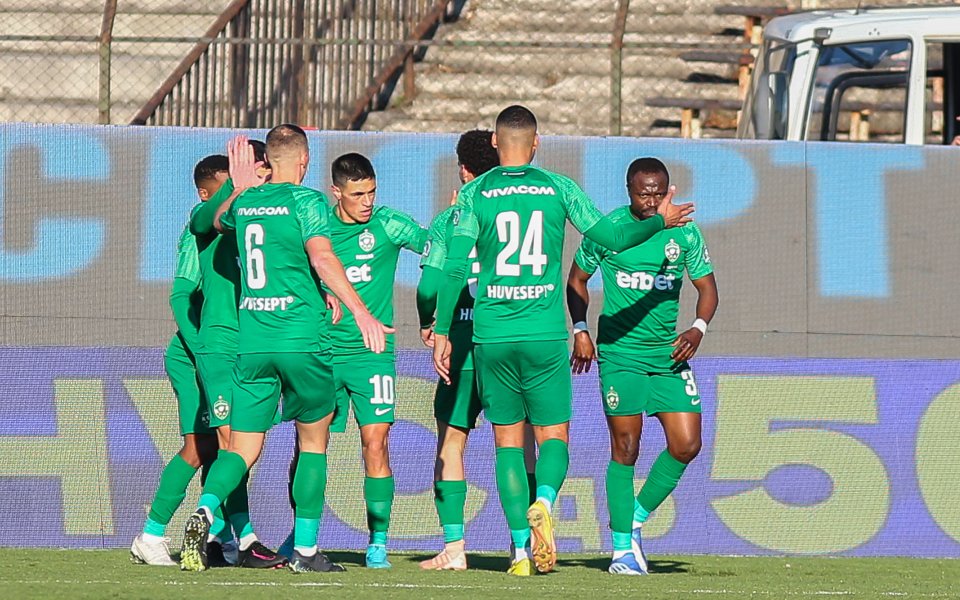 Славия и Лудогорец играят при в отложен мач от петия