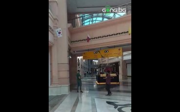 Бърза разходка в малък мол в Доха направи спортният журналист