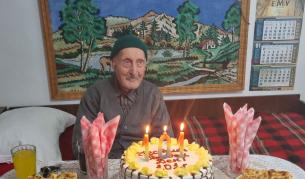 Български столетник разкрива тайната на дълголетието си