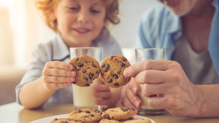 Защо децата обичат да ядат сладко? - Научното обяснение с факти