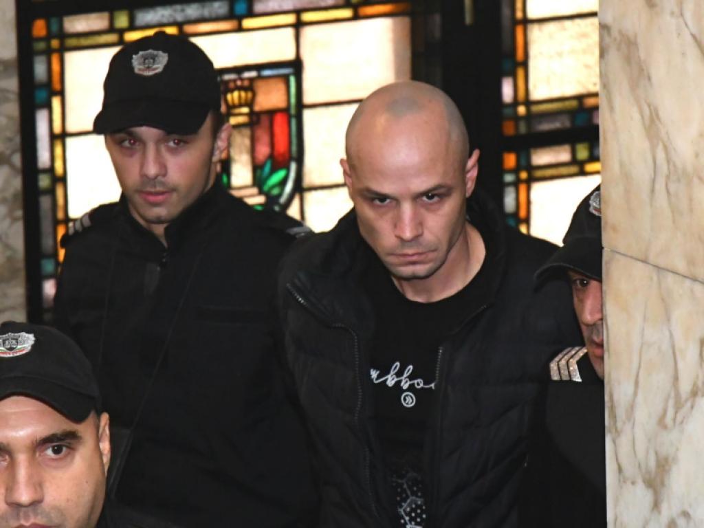 Делото срещу Захари Шулев обвинен за побоя над кучето Мечо