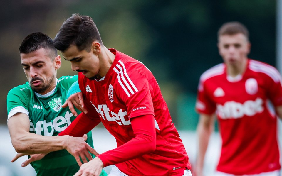 Вече стана ясно, че Евгений Сердюк е аут за половин