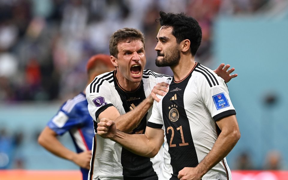 Две от звездите на Германия приключват с националния отбор