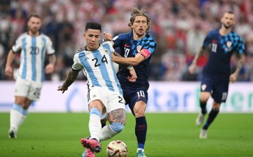 Аржентина и Хърватия играят при 1 0 в първия полуфинален мач от