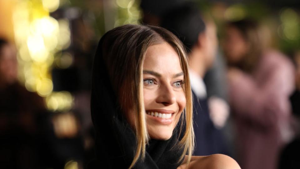 Холивудската актриса Марго Роби и съпругът ѝ Том Акърли са