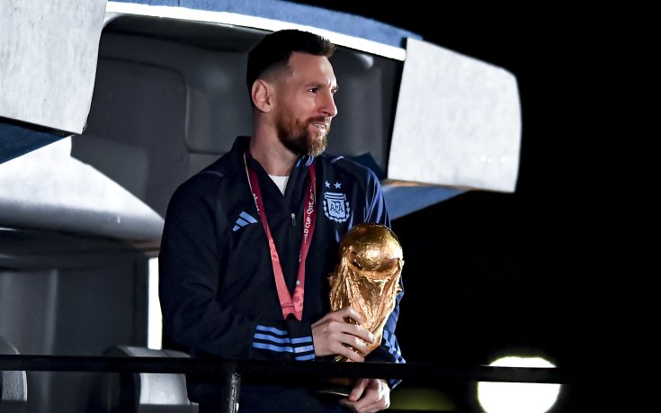 Лапорта отговори дали Меси ще се завърне в Барселона