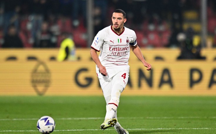 Милан удължи договора на ключов полузащитник