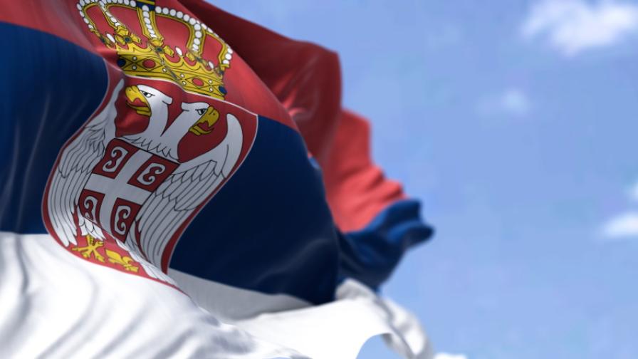 <p>Опозиционната Народна партия: Сърбия си играе на руска рулетка</p>