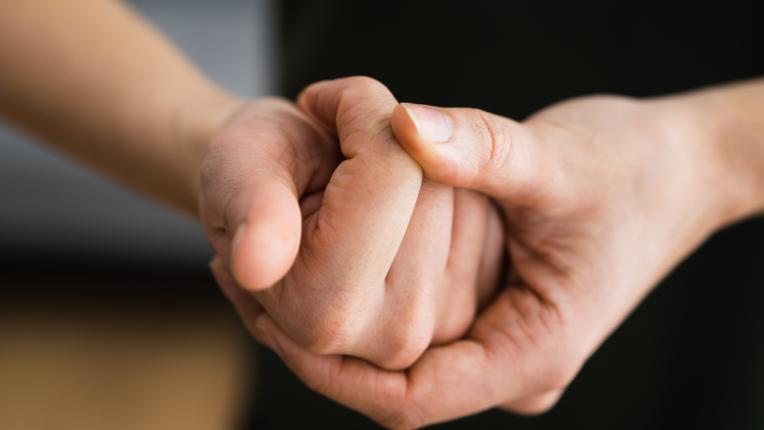  6 съвета против суха кожа на ръцете през зимата 