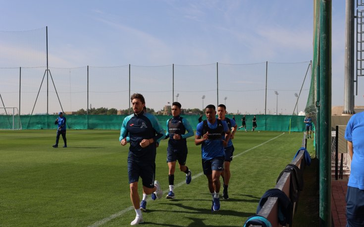 Сладка изненада за рожденика в Левски (видео)